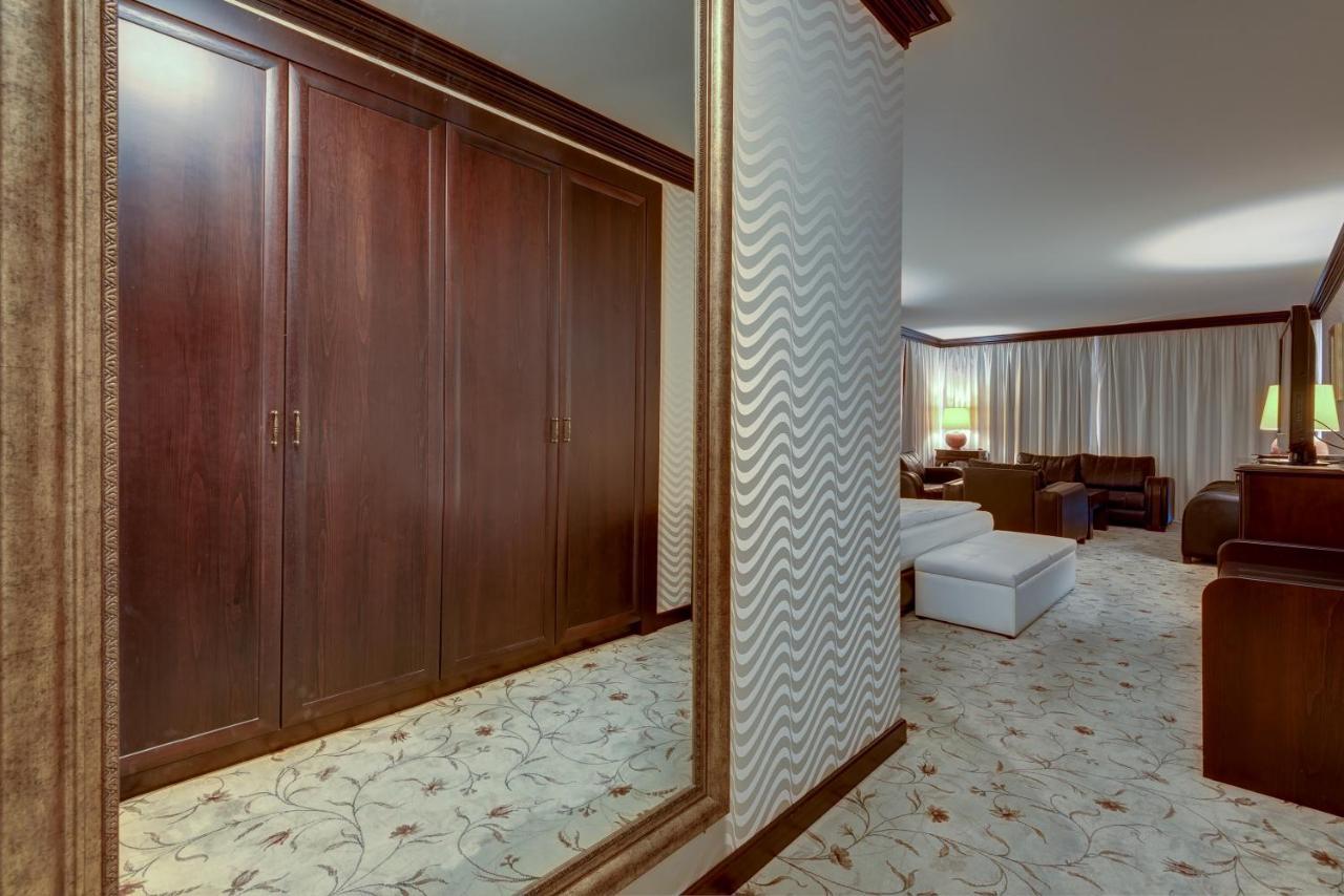 Shiroka Laka Hotel المظهر الخارجي الصورة