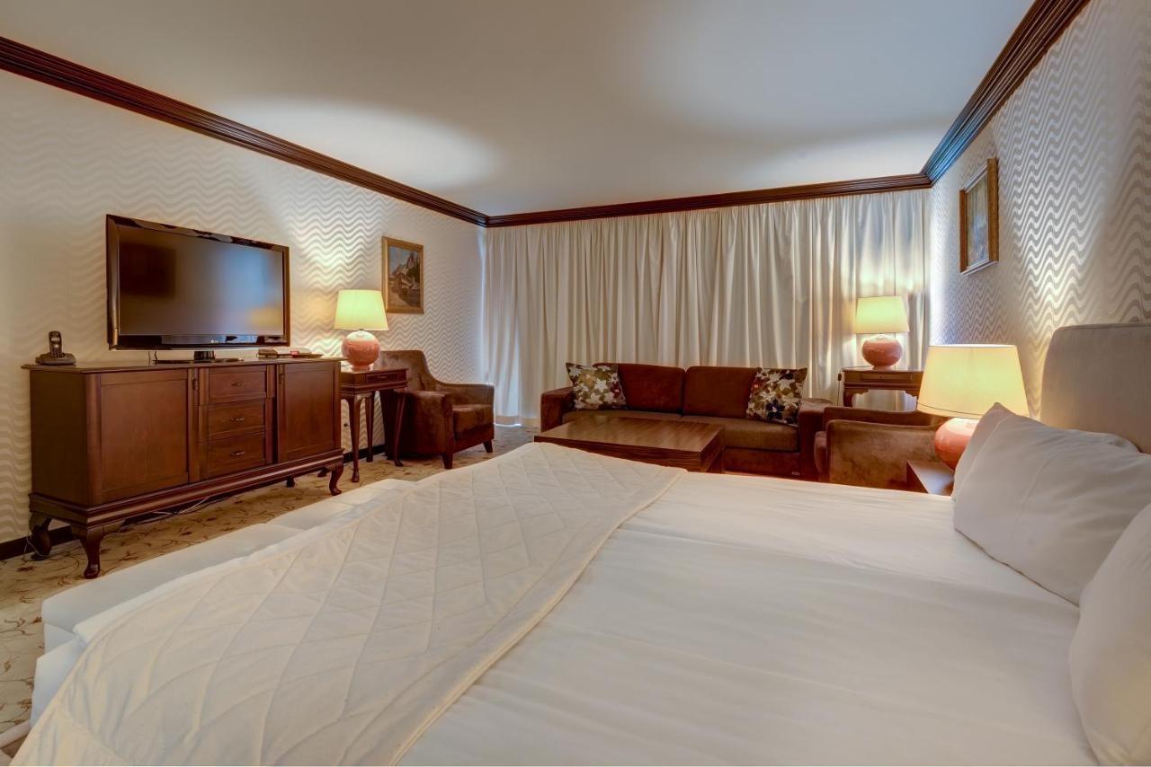 Shiroka Laka Hotel المظهر الخارجي الصورة