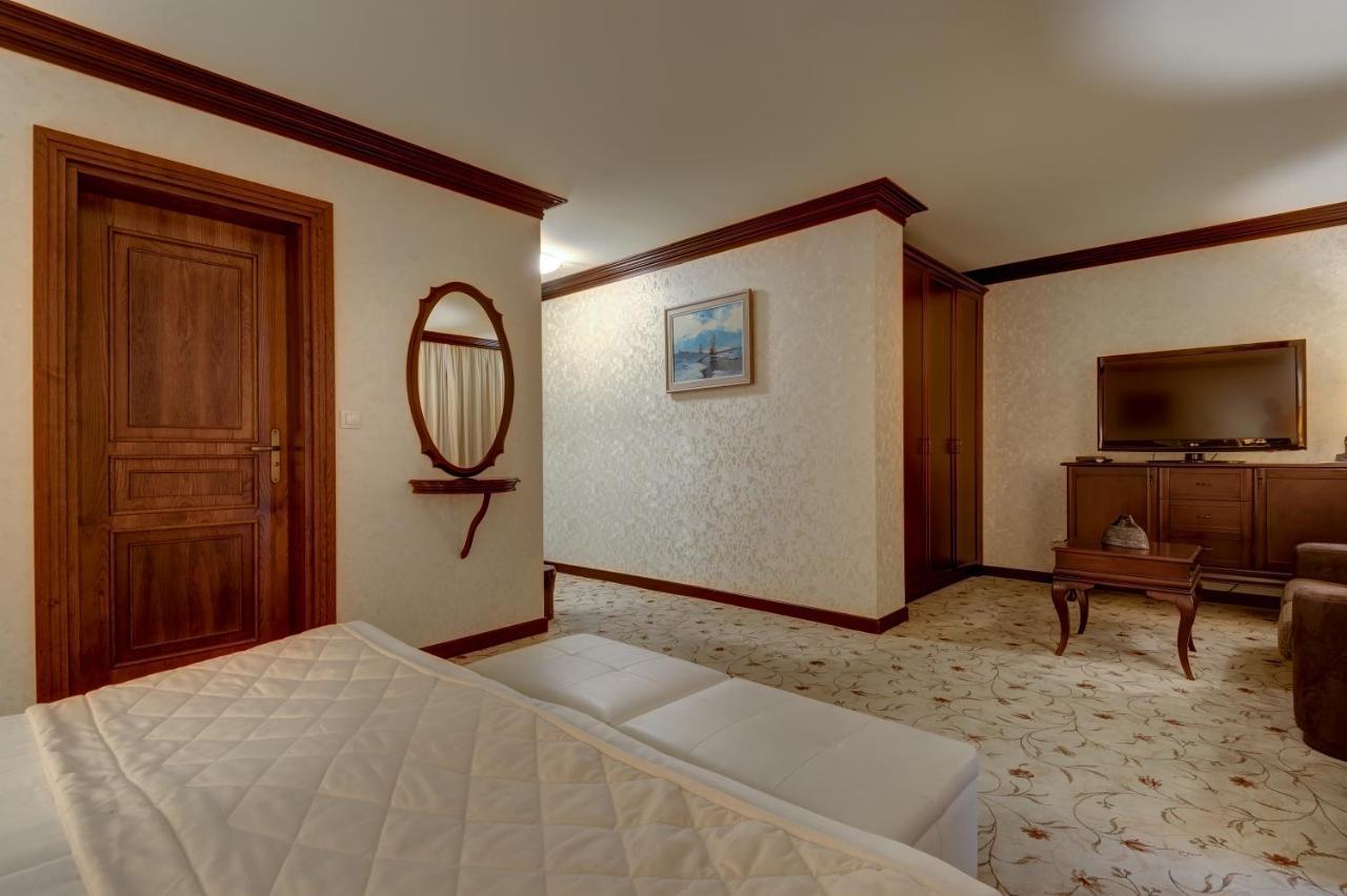 Shiroka Laka Hotel المظهر الخارجي الصورة