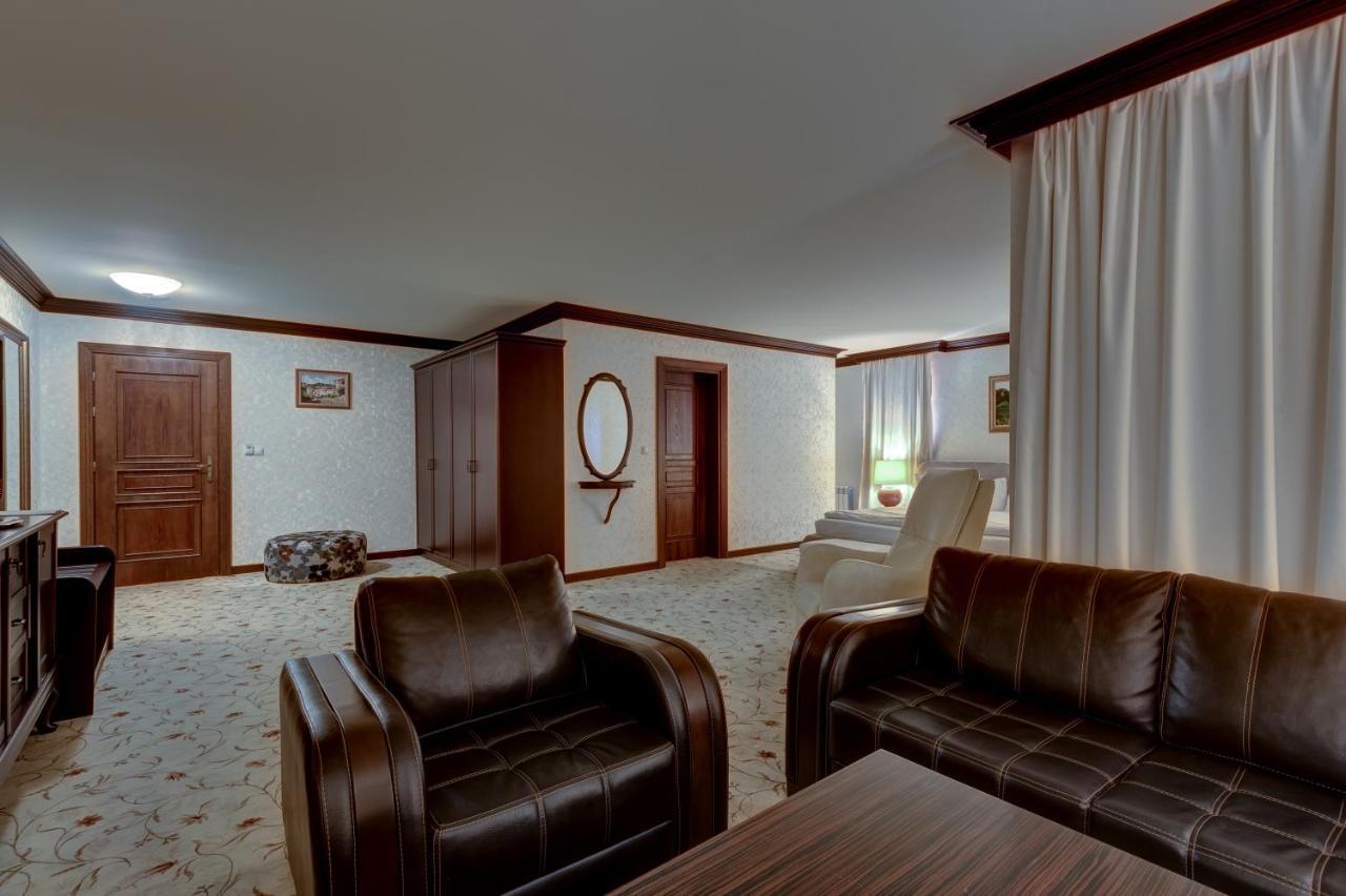 Shiroka Laka Hotel المظهر الخارجي الصورة