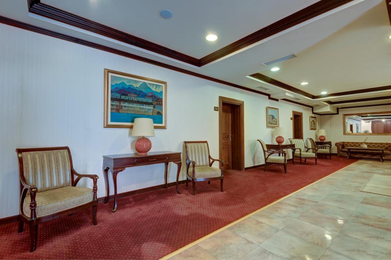 Shiroka Laka Hotel المظهر الخارجي الصورة