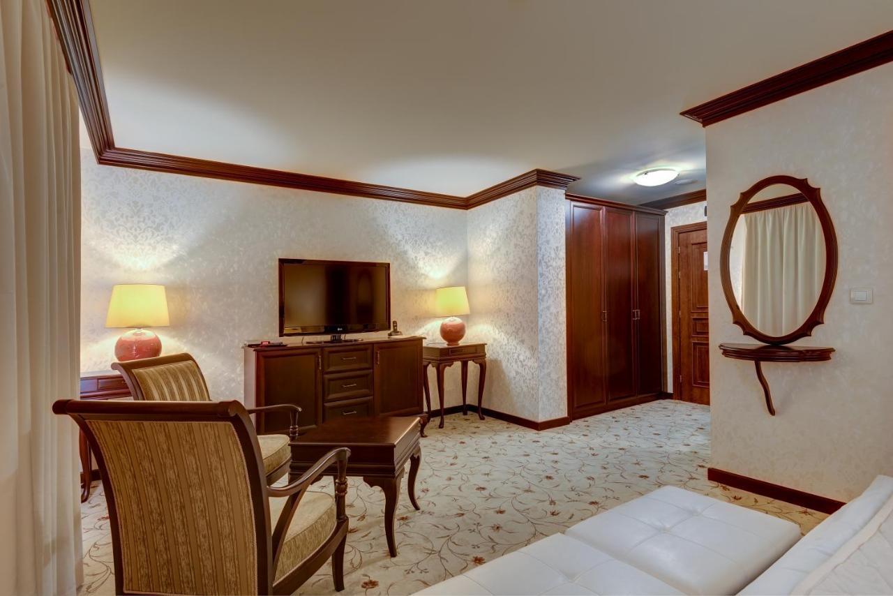 Shiroka Laka Hotel المظهر الخارجي الصورة